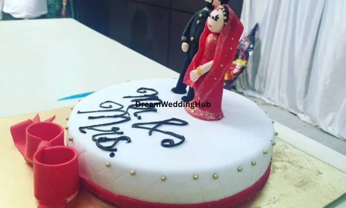 Cakeoholic7love at first bite